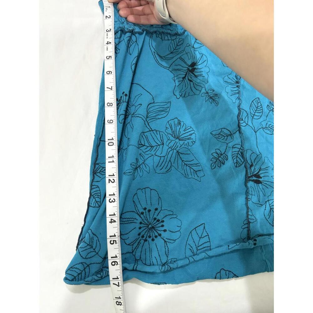 BCBGMaxazria BCBG Y2K Vintage Style Teal and Black Floral Tank Top- Size Medium - Picture 7 of 7